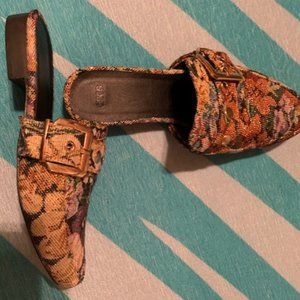 Tapestry metallic threaded patterned mules, size 8M